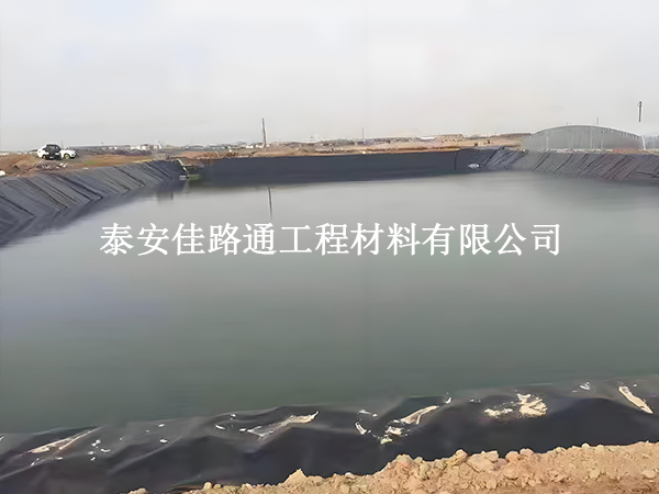 溫度對(duì)養(yǎng)殖防滲膜施工影響的深度剖析 溫度對(duì)養(yǎng)殖防滲膜施工影響的深度剖析