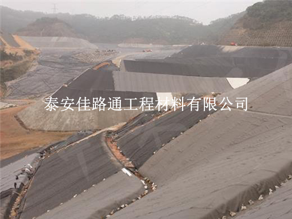 垃圾填埋場(chǎng)防滲膜鋪設(shè)不滲漏！7 個(gè)關(guān)鍵技巧筑牢環(huán)保防線